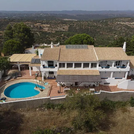 Casa Do Cerro 4* מונקאראפאצ'ו